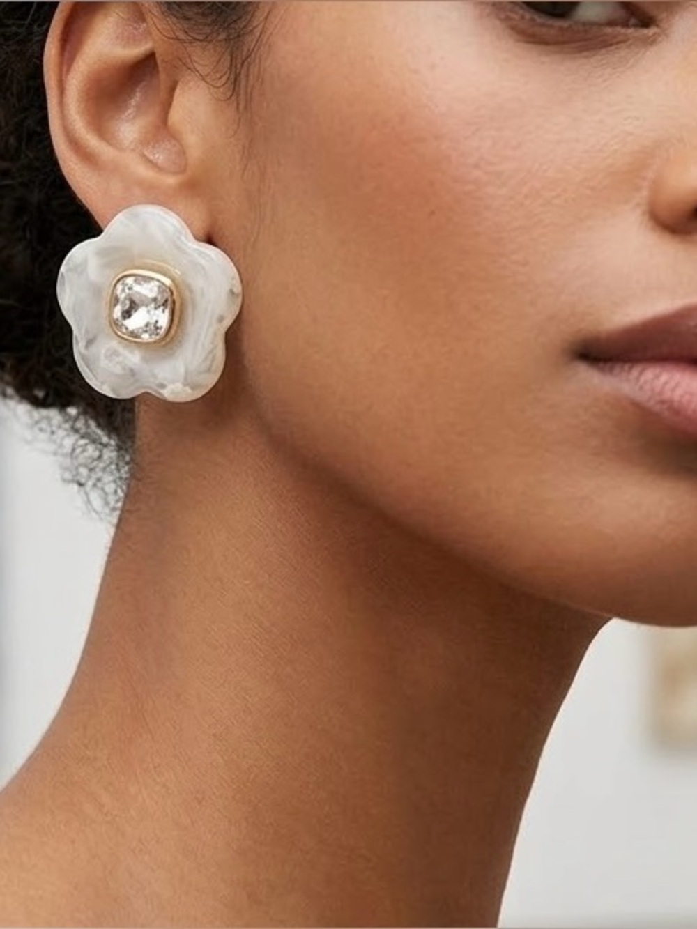 NEW Pearlescent Flower & Crystal Statement Earrings